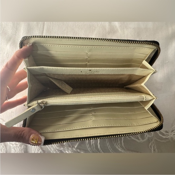 Kate Spade Multicolor Comic Print Wallet - Picture 7 of 11